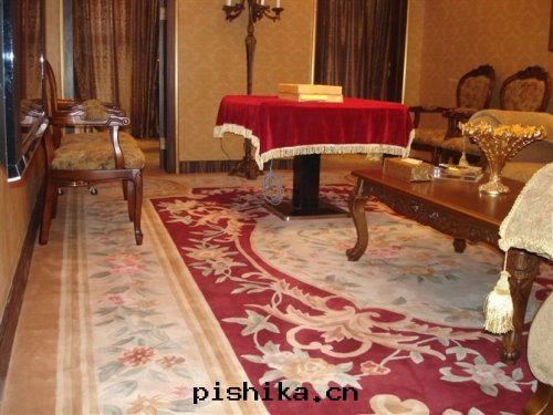 手(shǒu)工地(dì)毯(tǎn)