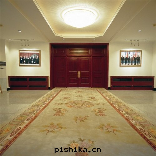 手(shǒu)工地(dì)毯(tǎn)