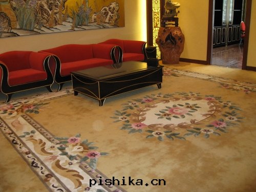 手(shǒu)工地(dì)毯(tǎn)